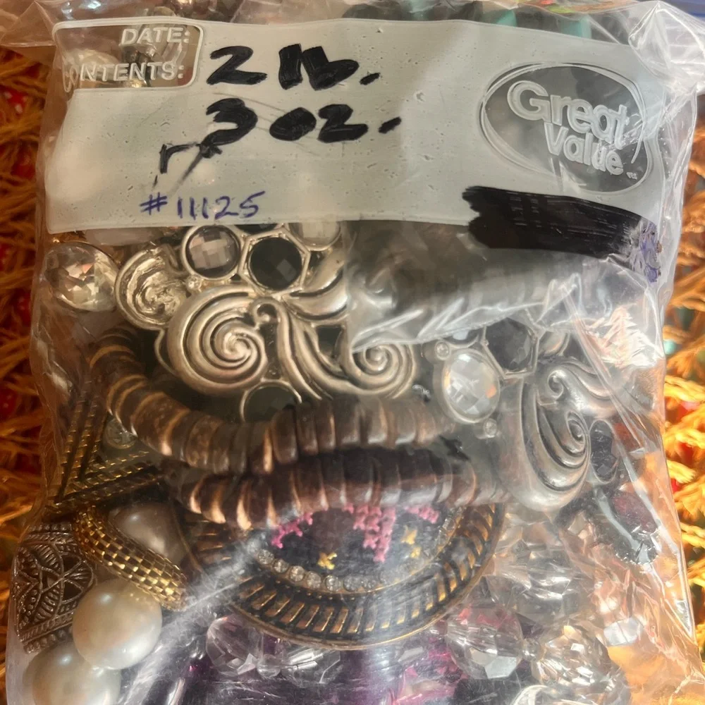 Colorful Beaded Jewelry Assortment - Picture 11 of 12